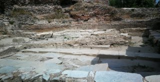 2 Bin Yıllık Tarihi İstanbul Kapıda Şapel Ve Taştan Yollar Ortaya Çıktı