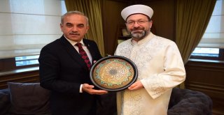 Diyanet İşleri Başkanı Erbaş: “Belediye Başkanlığı Gönül Doktorluğudur”