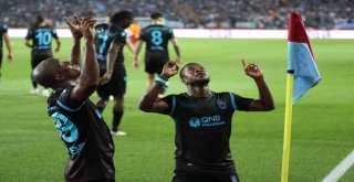 Spor Toto Süper Lig: Trabzonspor: 3 - Galatasaray: 0 (İlk Yarı)