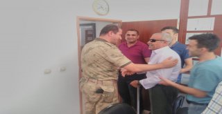 Şehit Yakınları Ve Gazilerden Komutana Ziyaret