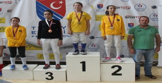 Adıyamanlı Eskrim Sporcusu Turnuvada 3.oldu