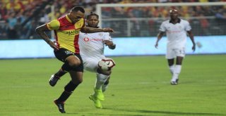 Spor Toto Süper Lig: Göztepe: 0 - Beşiktaş: 0 (İlk Yarı)