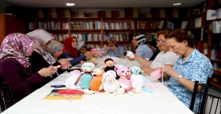 Bağcılarlı Kadınlar Tığlarıyla Mutluluk Ördüler