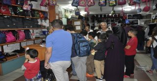 Hayırsever İş Adamı 300 Çocuğun Yüzünü Güldürdü