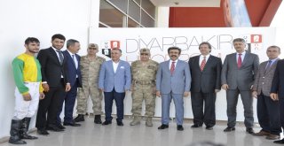 Jandarma Koşusunda Nefesler Tutuldu