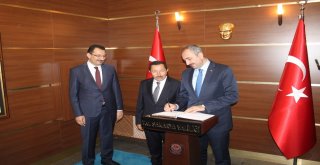 Adalet Bakanı Gülden Valiliğe Ziyaret