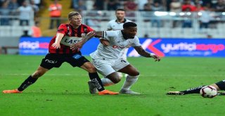 Uefa Avrupa Ligi: Beşiktaş: 1 - Lask Linz: 0 (İlk Yarı)