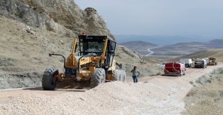 Vanda Yol Asfaltlama Çalışması