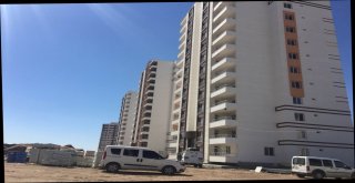 Asansör Boşluğuna Düşen İki İşçi Yaralandı