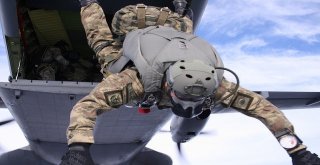 Özel Kuvvetlere Paraşüt Eğitimi