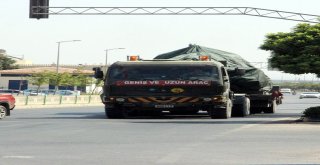 Sınır Hattına Sevkıyat Sürüyor