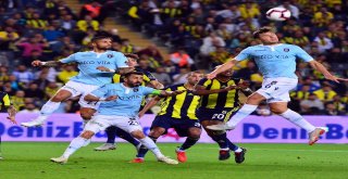 Spor Toto Süper Lig: Fenerbahçe: 0 - Medipol Başakşehir: 0 (İlk Yarı)