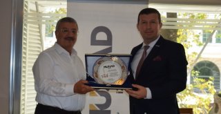 Ak Parti Nasır: İzmiri Daha İyi Noktalara Taşıyacağız