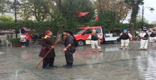 Tarihi ‘Tulumbacılardan Sultanahmet Meydanında Gösteri