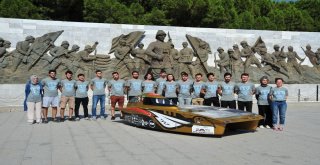 B.o.w İstka Şehitler Abidesinde