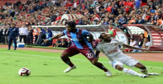 Spor Toto Süper Lig: Antalyaspor: 1 - Trabzonspor: 1 (İlk Yarı)