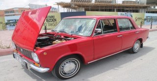 Bir Buçuk Senede Topladığı 1975 Model Arabasını 65 Bin Liraya Satıyor