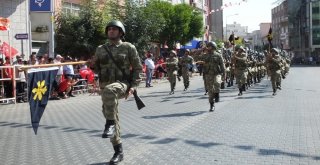 Burhaniyede 30 Ağustos Coşkusu