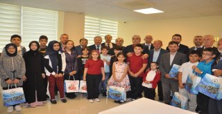 Kuran-I Kerim Öğrenen Miniklere Tablet Hediyesi