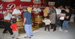 Elazığda 2 Tona Yakın Maraş Dondurması Dağıtıldı