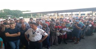 Antalyada İlk Hac Kafilesini Mahşeri Kalabalık Karşıladı