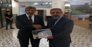 2. Uluslararası Yarı İletken Malzemeler Ve Aygıtlar Kongresi