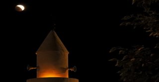 Ay Tutulması Çeşmeyi Daha Da Güzelleştirdi