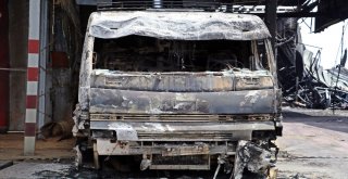 Yanan Fabrikanın Sahibi İle Çalışanları Gözyaşlarına Boğuldu