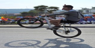 Çeşmede Öğrenciler Sağlıklı Yaşam İçin Pedal Çevirdi