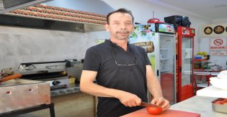 Manisalı Esnaftan Duygulandıran Yazı: Bedeli Şehitlerimiz Tarafından Ödenmiştir