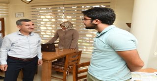 Başkan Çınardan Fethi Gemuhluoğlu Bilgi Evine Ziyaret