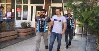 İstanbulu Birbirine Katan Motosikletli Maganda Yakalandı