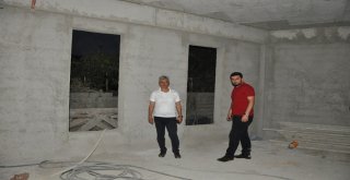 Cizre Belediyesinden Taziye Evi Çalışmaları Sürüyor