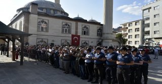 Kansere Yenik Düşen Polis Memuru Son Yolculuğuna Uğurlandı