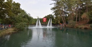 Ay Yıldızın Gölgesinde Kıran Kırana Mücadele