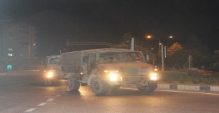 Suriyeye Askeri Sevkıyat Sabaha Kadar Sürdü