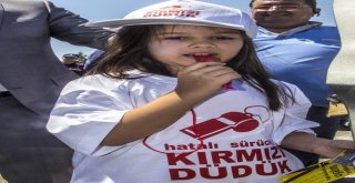 Bakan Yardımcısı İnceden Çocuklara Kırmızı Düdük