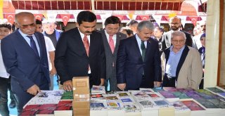 Ahilik Haftasında Kitap Fuarı Açıldı