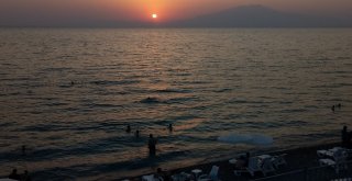 Gün Batımı Van Gölünde İzlenir