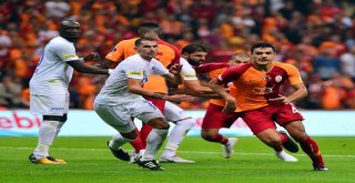 Spor Toto Süper Lig: Galatasaray: 0 - Kasımpaşa: 0 (İlk Yarı)