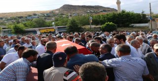 Eski Niğde Milletvekili İsmail Göksel Toprağa Verildi