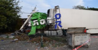 İzmirde Tır Kazası Korku Dolu Anlar Yaşattı