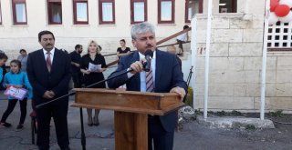 Karsta Güneş Altında Kalan Öğrencileri Vali Doğan Kurtardı