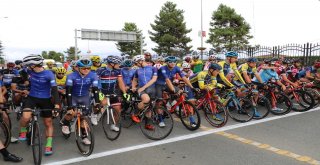 Uluslararası Karadeniz Bisiklet Turu Start Aldı