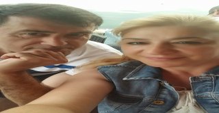 Babası Annesini Dövmesin Diye Araya Girdi Boğazından Bıçaklandı