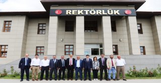 Cumhurbaşkanı Tarafından Atanan Rektörlerden Birlik Çağrısı