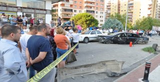 Kaldırımda Yürüyen Anne-Kıza Otomobil Çarptı; Anne Öldü, Kızı Ağır Yaralı