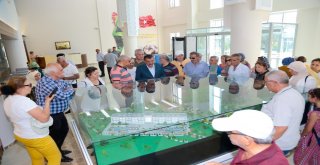 80 Mezunları Battalgazide Tarihi Mekanları Gezdi