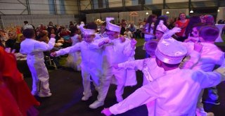 Dursunbey Belediyesinden Dillere Destan Sünnet Şöleni