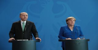 Merkel: İstikrarlı Türkiye Bizim İçin Önemlidir